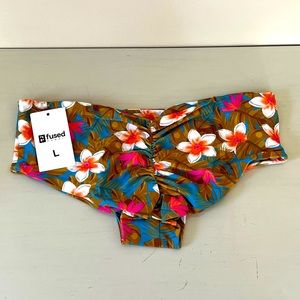 BNWT Fused Hawaii Kona bottoms size L.